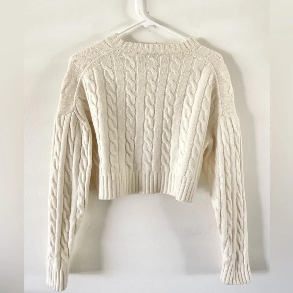 Aritzia Sunday Best Cropped Cable Knit Sweater Oversized Could fit XS to S
